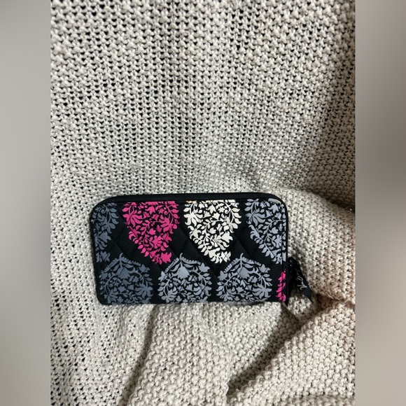 Retired Vera Bradley Zip Accordion Wallet‎ in Northern Lights - Picture 2 of 5
